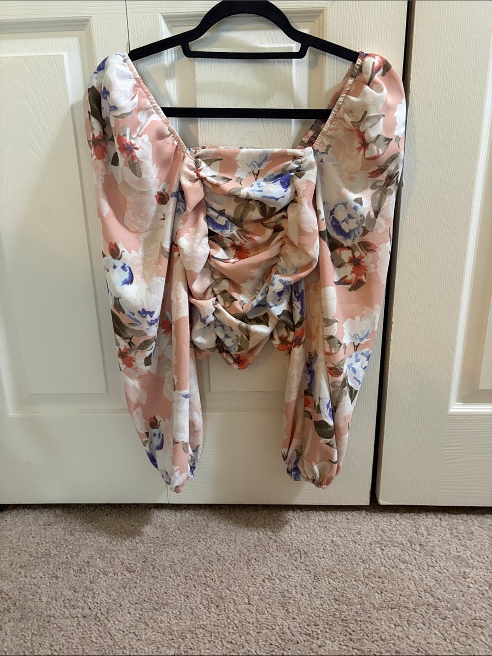 Express Pink Floral Puff-Sleeve Ruched Top
